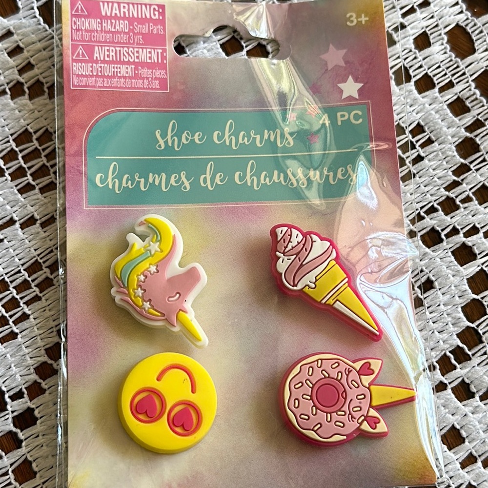 4 PC Shoe Charms NWT
